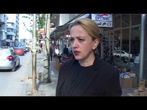 Rrugës ‘’Vëllezërit Gërvalla’’, po i kthehen drunjtë 13 TETOR 2015