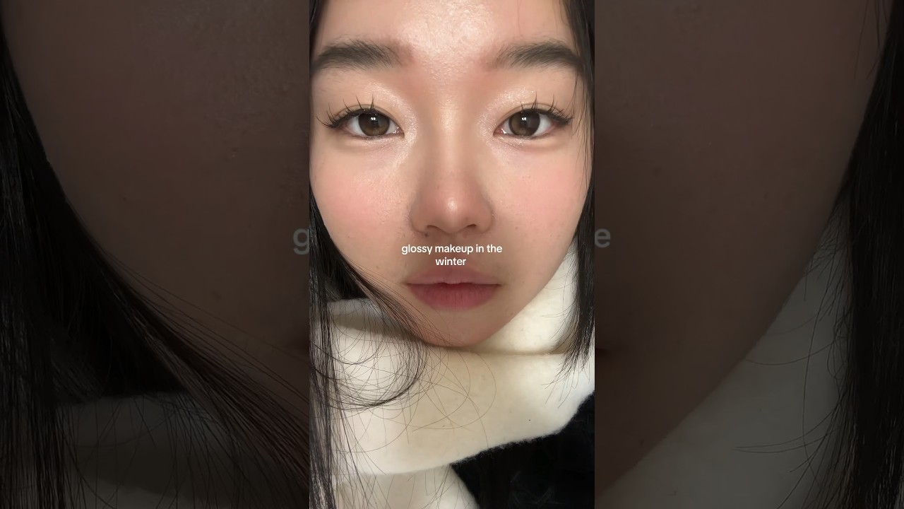 GLOSSY Winter Makeup🩰🐰 #makeup #fyp #explore