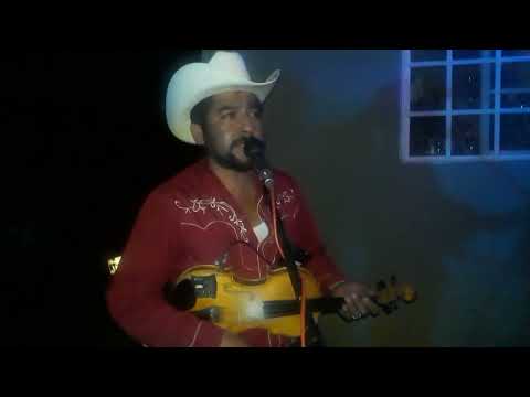 Producciones Olvera presenta al trio Corcel Queretano.