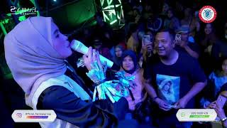 Download lagu Yuznia Zebro - Sedingin Salju | Live Cover Edisi Jl Pala Raya Pondok Cabe Udik | Iwan Familys mp3