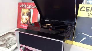 ZEKİ MÜREN | GÖZLERİNİN İÇİNE BAŞKA HAYAL GİRMESİN  ( Plaktan Dinleyin )