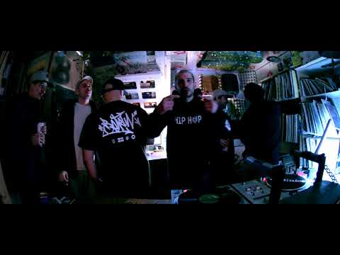 DAZE - Reszkess Virágom  (Official Music Video)