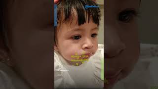 Dikenal Anak Sultan, Menu Makan Sederhana Baby Lily Disorot, Makan Lele dan Kerupuk
