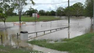 preview picture of video 'Bundaberg Floods - January 2011'