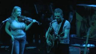 Belle &amp; Sebastian - The Stars of Track and Field (Live in Santiago, Chile)