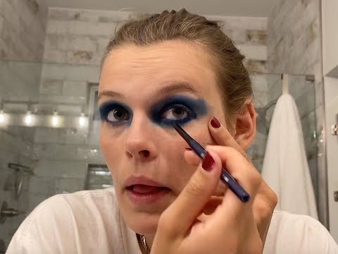 Cara Taylor recreates the smoky ’70s beauty of a Barry Lategan photograph