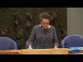 Omtzigt eist UITLEG: "Overheden DRONGEN aan op VERWIJDEREN van berichten op SOCIAL MEDIA!"