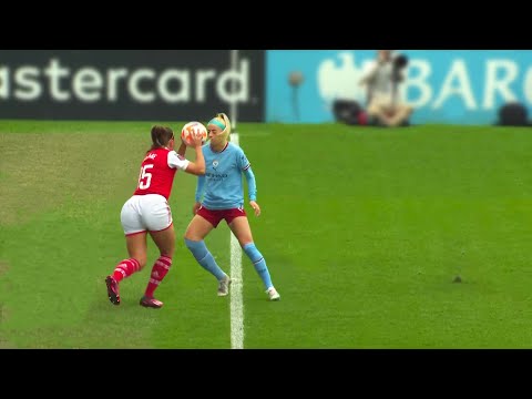 Brutal Fouls & Dirty Plays WOMEN'S FOOTBALL