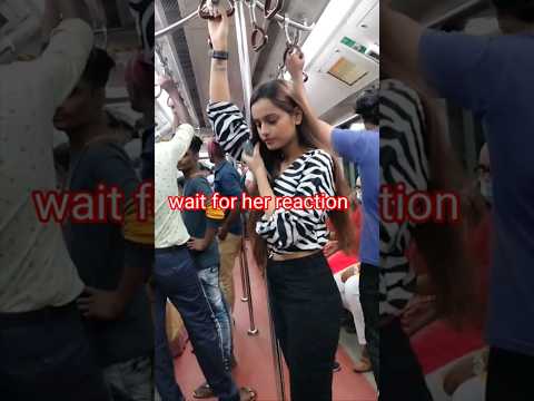 Drawing stranger girl in metro epic reaction #shorts #youtubeshorts