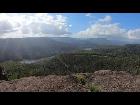 Pista de caminhada com três vistas