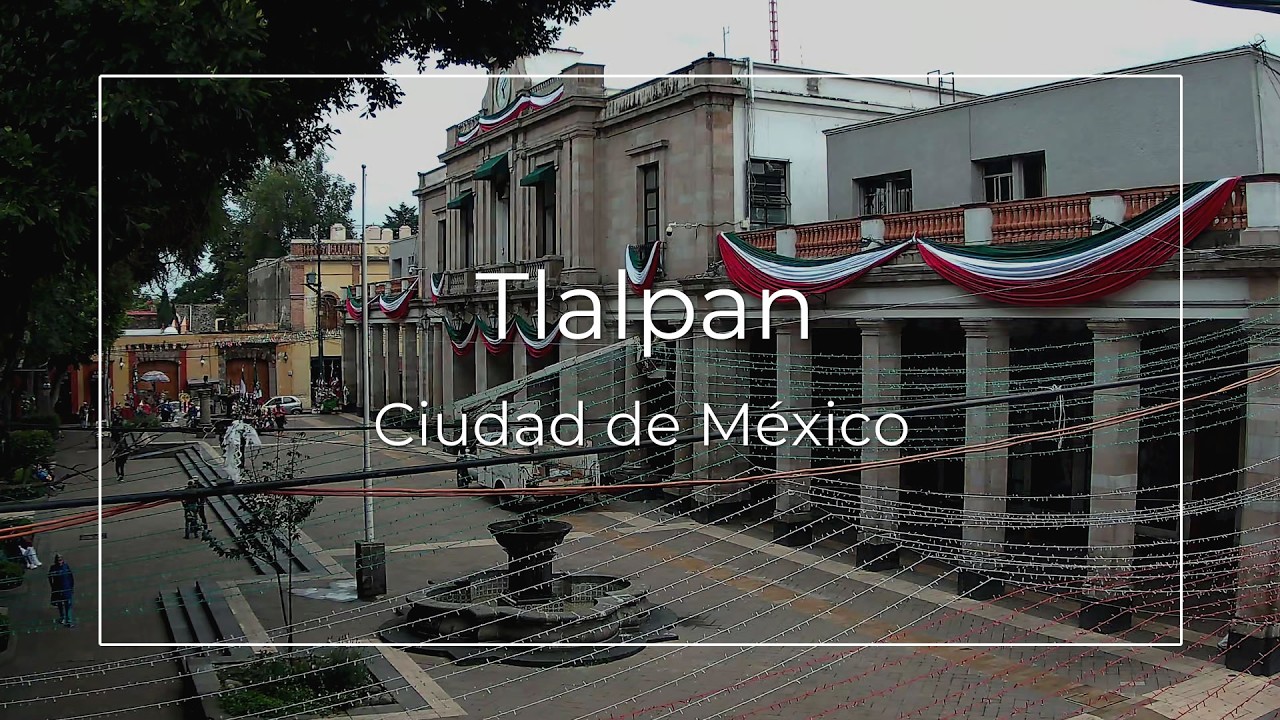 Live webcam view of Tlalpan Main Square and Government Palace