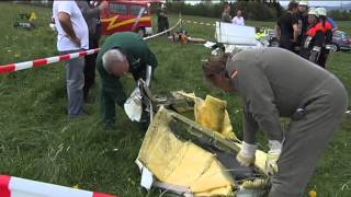 preview picture of video 'Zwei Tote, eine Verletzte: Bei Sulzberg stoßen zwei Kleinflugzeuge in der Luft zusammen'