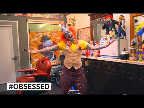 Barber who loves clowns transforms himself into a real-life clown