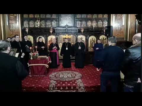 P. S Lucian al Caransebeșului rostind rugaciunea Tatăl Nostru cu episcopii   catolici