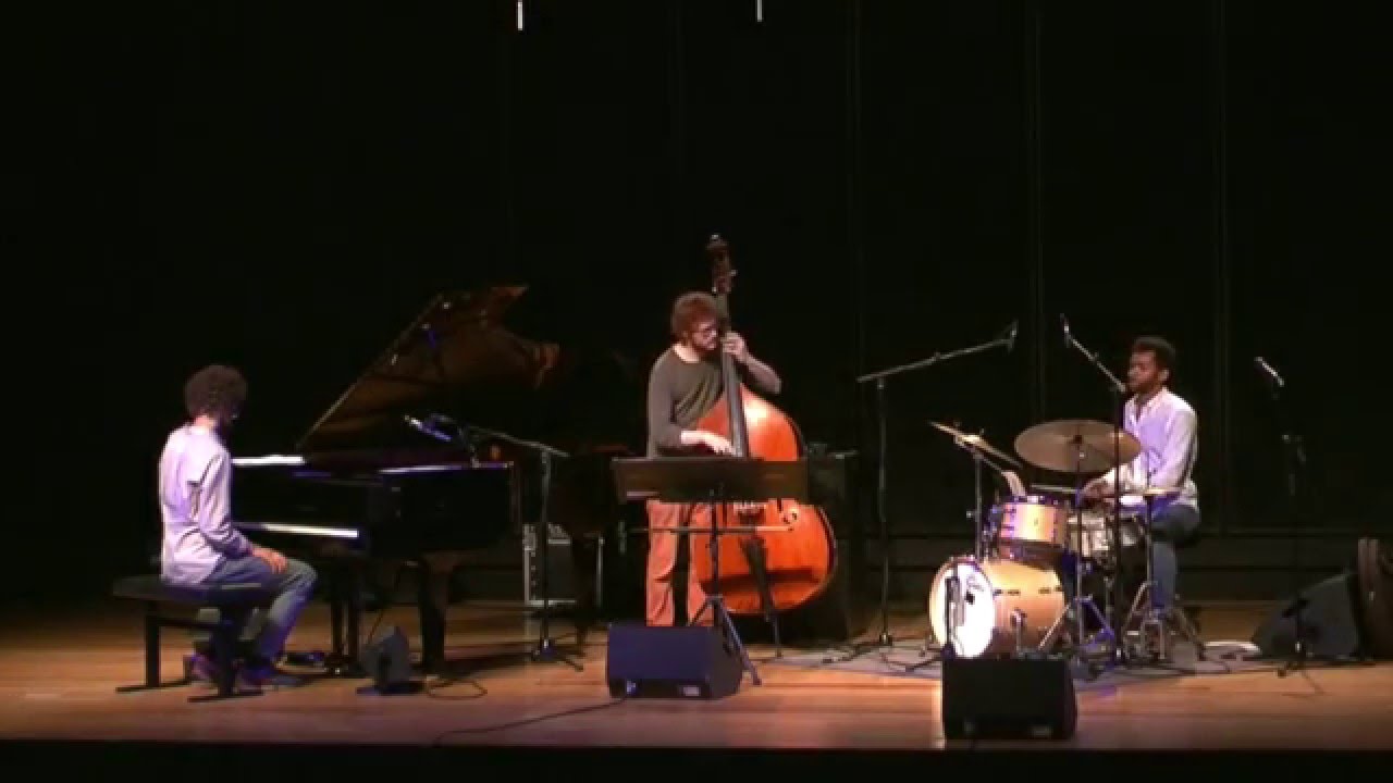 HOLON Trio - Giving Up Is Wasted Time (Live in Berlin)