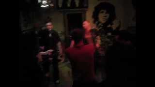 HOUNDS & HARLOTS - Watch Your Back (COCK SPARRER) Live @ the Roadhouse Lier 02.03.2014