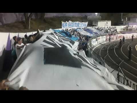 "Recibimiento de vicitante de Barra Brava 96 y Ultra Blanca en la J3 de Clausura 2020" Barra: La Ultra Blanca y Barra Brava 96 &bull; Club: Alianza