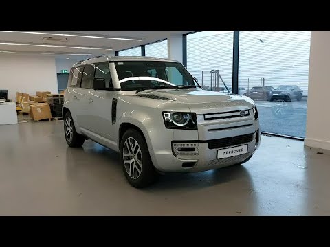 Land Rover Defender 110 XS Edition  P400 e 404 AWD - Image 2