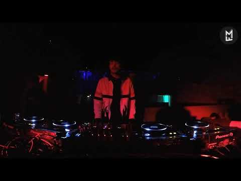 Mawifamily LIVE with HIPPØ & The Jacket