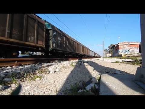 E655 207 per MRS Torino Orbassano F.A.-Bari Lamasinata, in transito a Bari S.Spirito!