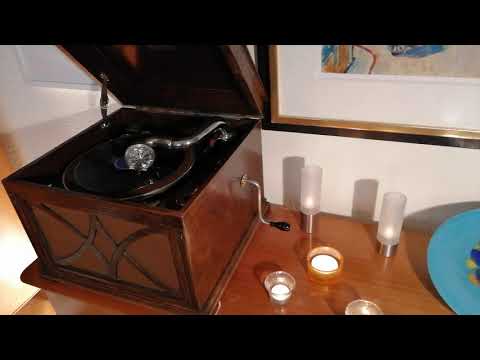 "Just One More Chance" - Snooks And His Memphis Stompers (1931)