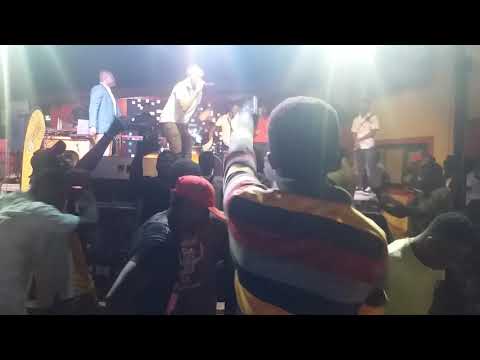 Paa Kwasi Enhye Wo ft Righteous Vandyke (Liveband) Perfomance