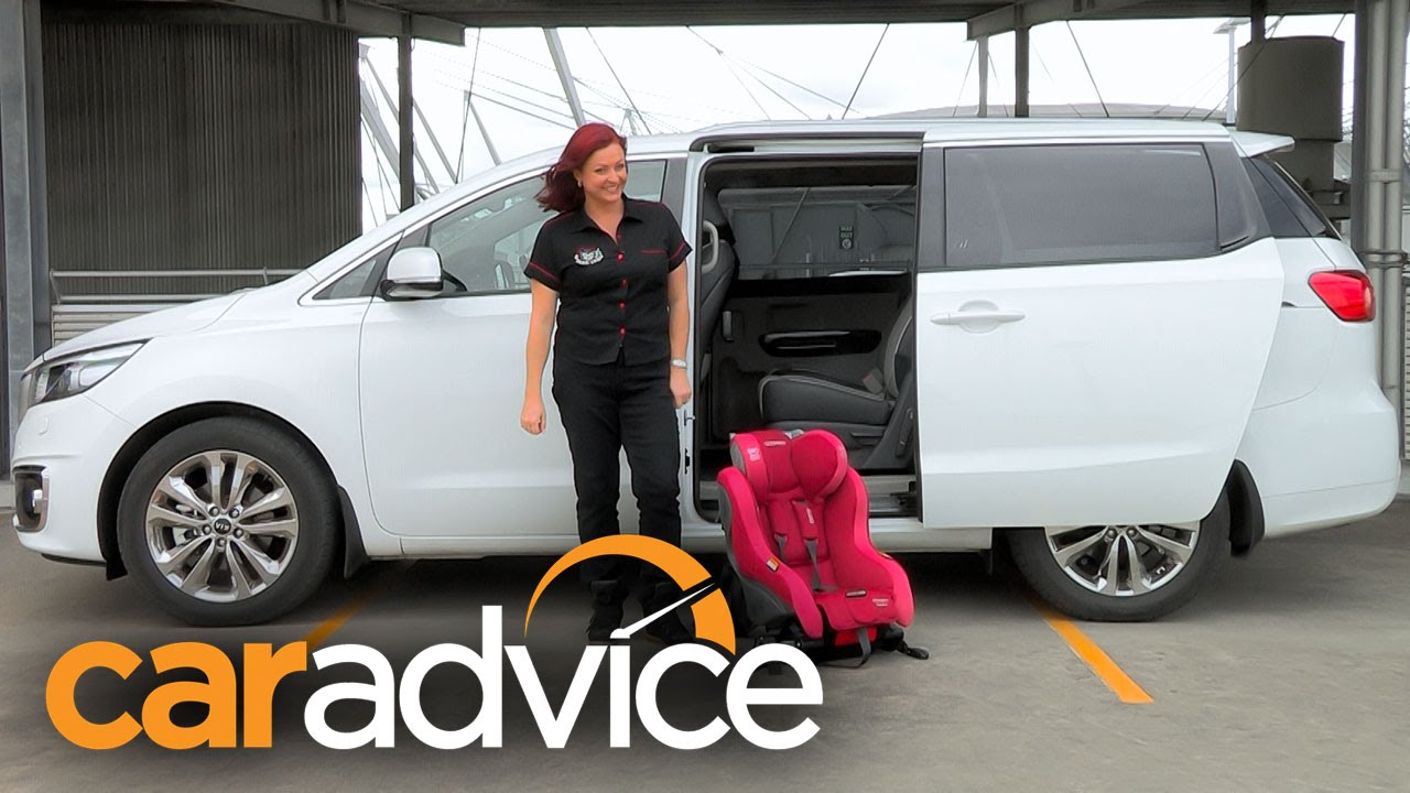 2015 Kia Carnival Mums vs Dads Challenge : Child Seats