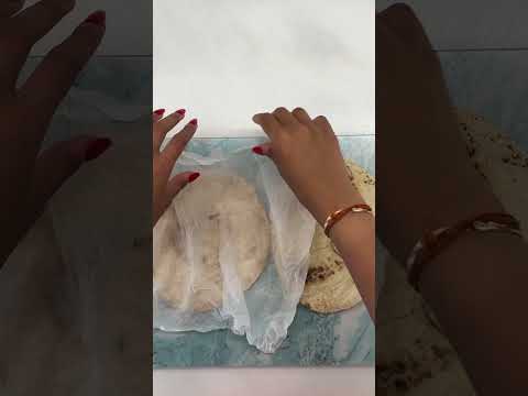 I can’t believe this works! #kitchenhacks #pitabread #shorts #chefpriyanka #bread