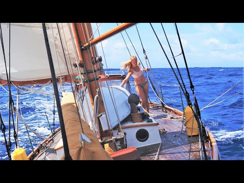 10 | Crossing the Pacific Ocean on a Wooden Boat