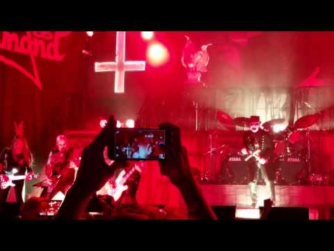King Diamond ft Kerry King - "Evil"