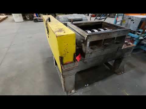 BATTENFELD GLOUCESTER 1428HD Broyeur broyeur caoutchouc et plastique (0 - 20 CV) | Perry Equipment (1)