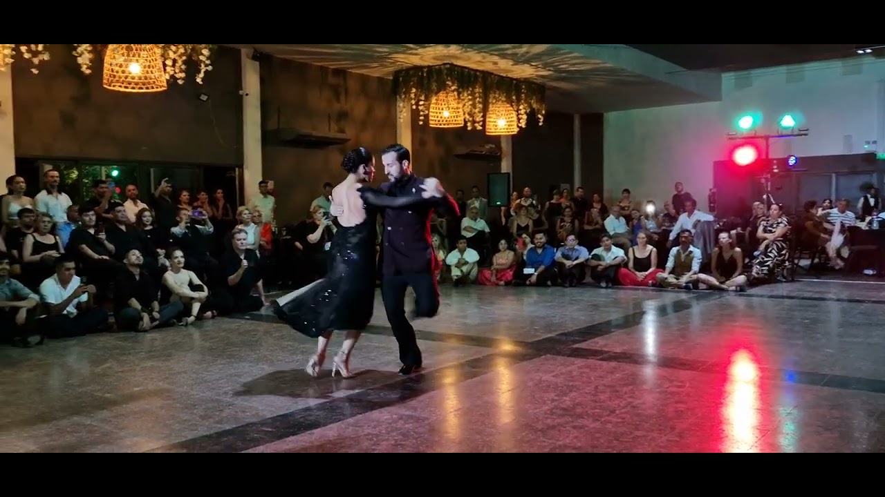 Video thumbnail for Vanesa Villalba y Facundo Piñero (tango Salta festival)
