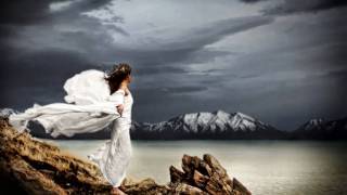 Εμένα με συμφέρει - Δήμητρα Γαλάνη