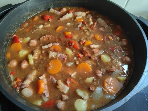 Lentilles "à l'espagnole".  Soupe repas complète.  Simple et délicieuse.