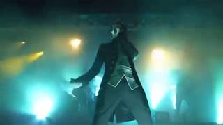 Papa Emeritus's Death metal screams