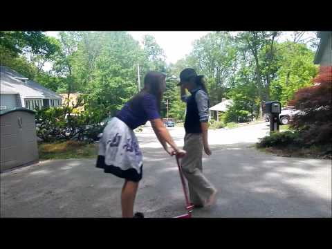 Guido and Dora meet (Italian)