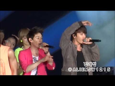 120818 SMTOWN LIVE WORLD TOURⅢ 슈퍼주니어 (Feat. F(x)) - Oops!!
