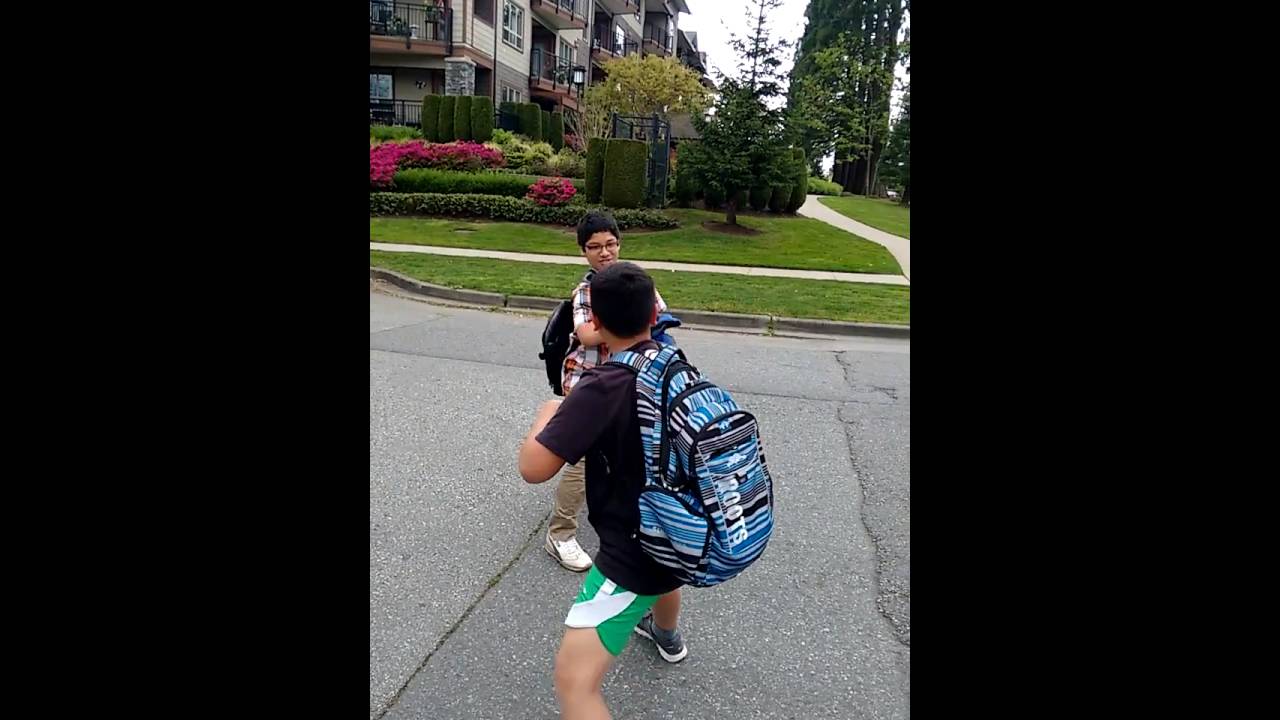 Refugiado sirio - Irani vs hondureño en Vancouver.