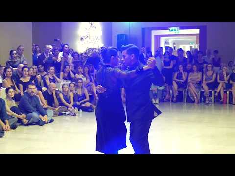 Sebastian Achaval  Roxana Suarez 8° Bari International Tango Congress 2/3