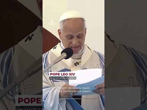 Pope ‘stands with migrants’ on trip to Lampedusa