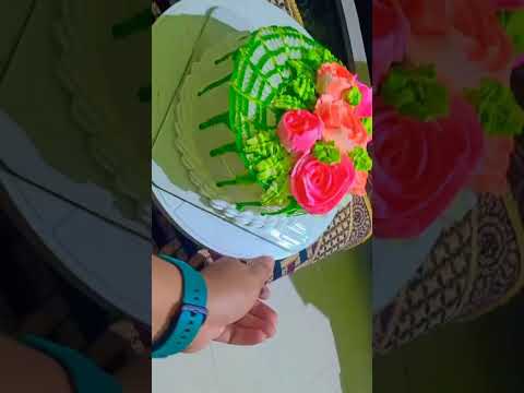 #pineapplecake#cake#shorts #ytshortsindia#cookwithmisbahmemon#❤️