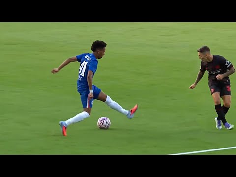 ESTEVÃO'S DEBUT FOR CHELSEA