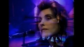 Laura Branigan - &quot;Will You Still Love Me Tomorrow&quot; [cc] with interview 1991 LIVE Sydney AU
