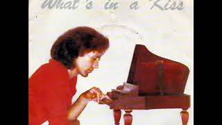 Gilbert O&#39;Sullivan - What&#39;s in a kiss (1981)