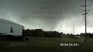 preview picture of video '5/13/2009 Kirksville, MO Tornado Part 1'