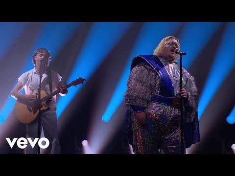 TALK - Run Away to Mars (The Late Late Show With James Corden)