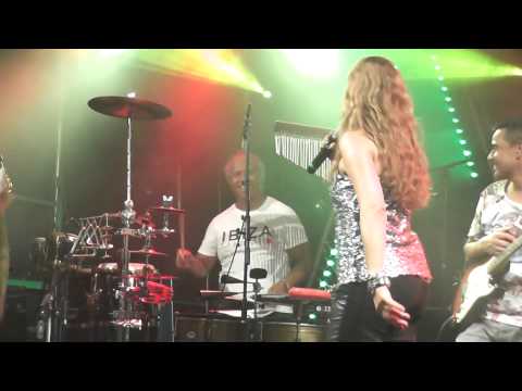 "Boogie wonderland" (cover) - Colibri