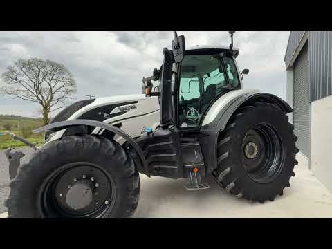 2022 Valtra T235 Versu – High Spec, Ready to Go! - Image 2