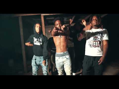 ZoeGlizzy | For A Minute (A Microphone Performance)