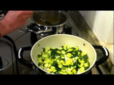 le ricette di Manรน: ricetta riso Venere nero "gli Aironi" con gamberi e crema di zucchine